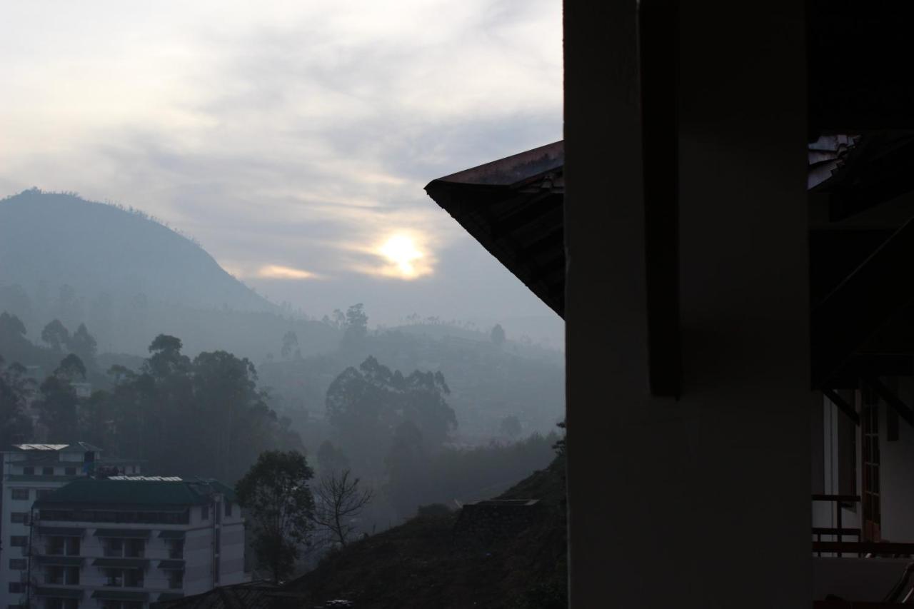 Tea County Hotel Munnar Exterior foto