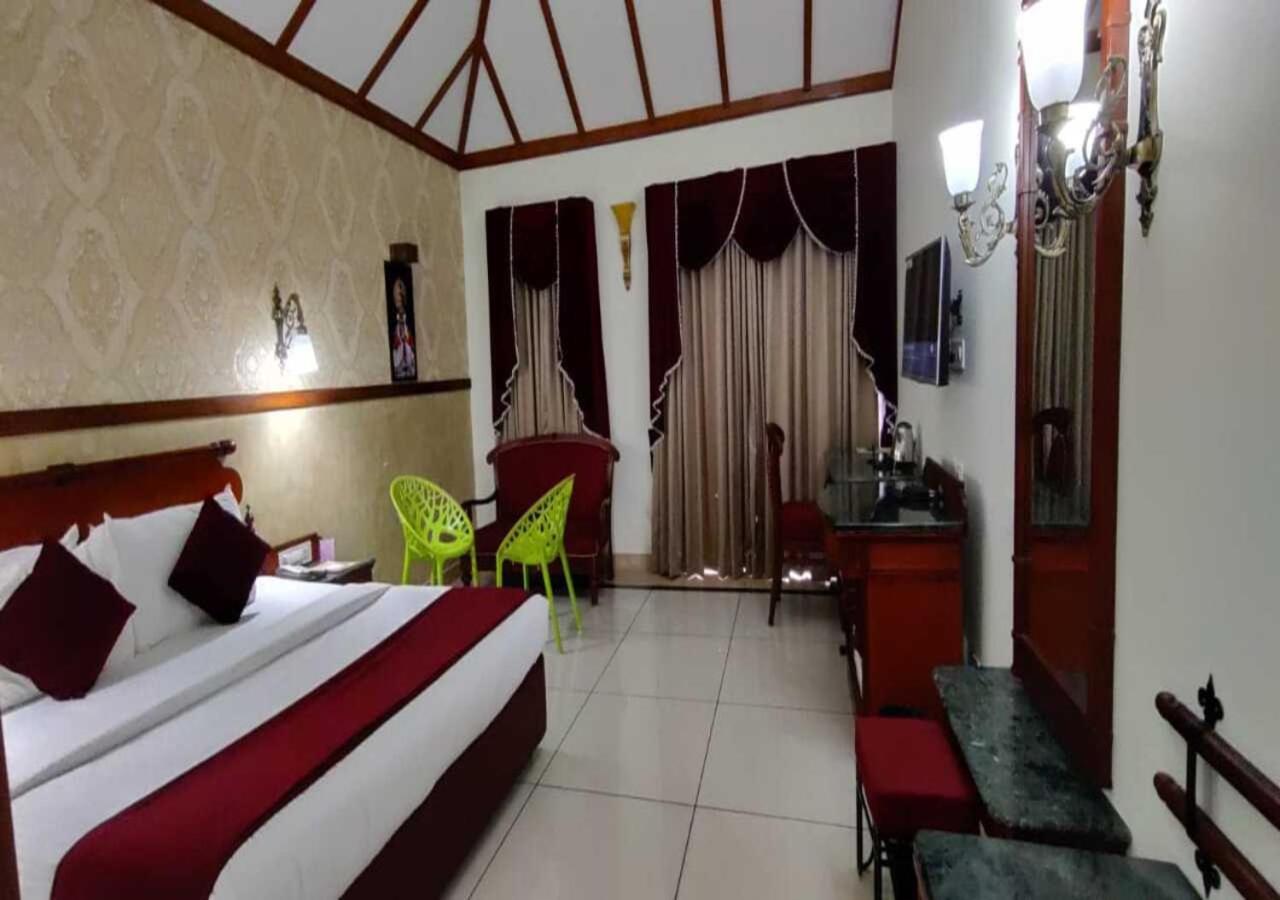Tea County Hotel Munnar Exterior foto