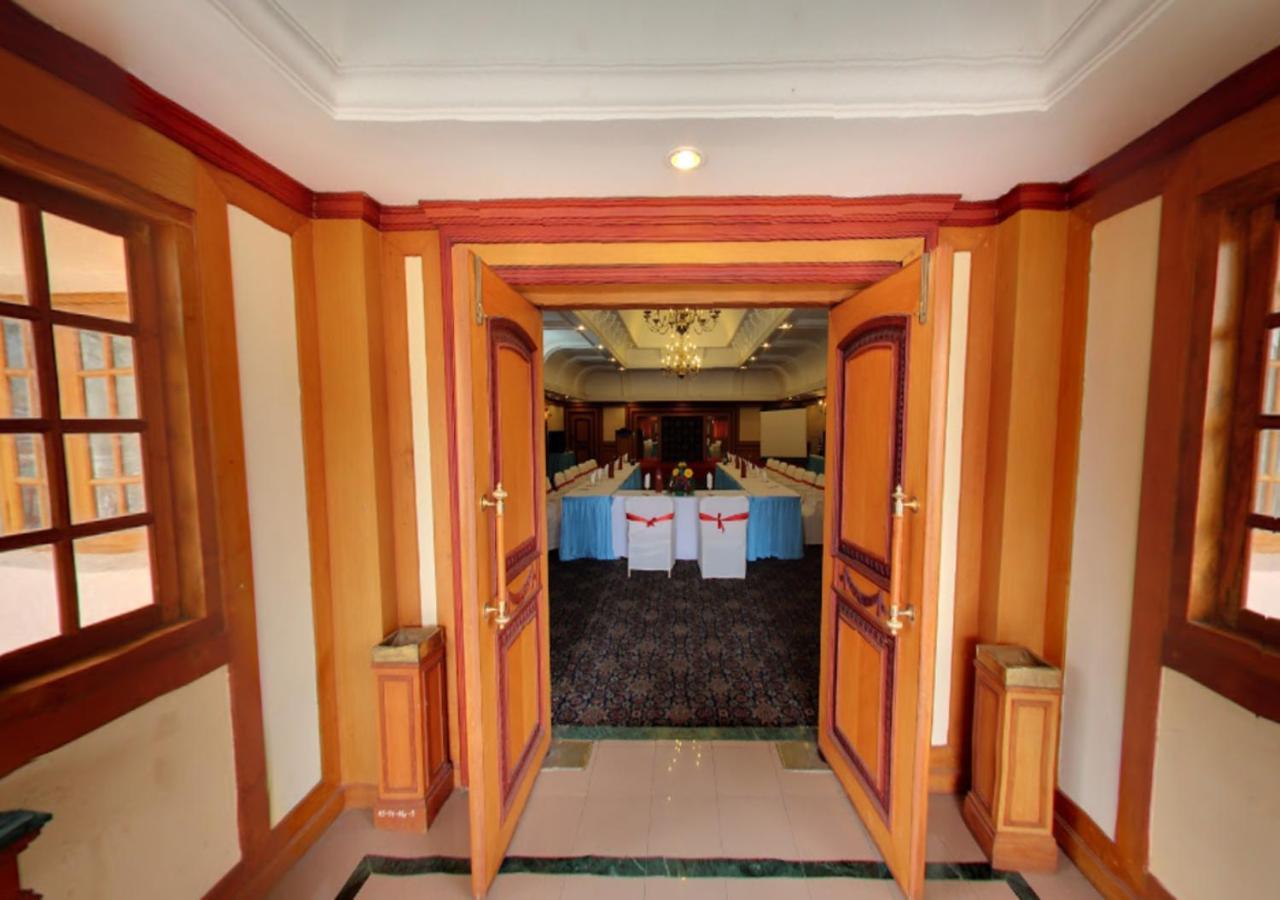 Tea County Hotel Munnar Exterior foto
